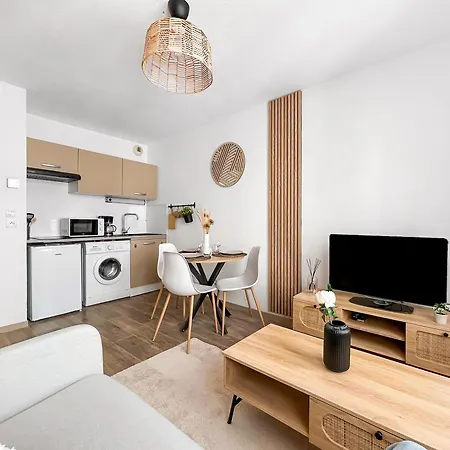 Cosy A Deux Pas De La Gare Apartamento *